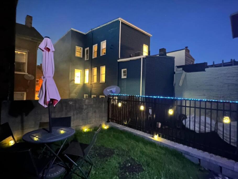 Unique Artsy 2 Bdrm Apt 1.5 Mi From Downtown Apartment Pittsburgh Exterior photo